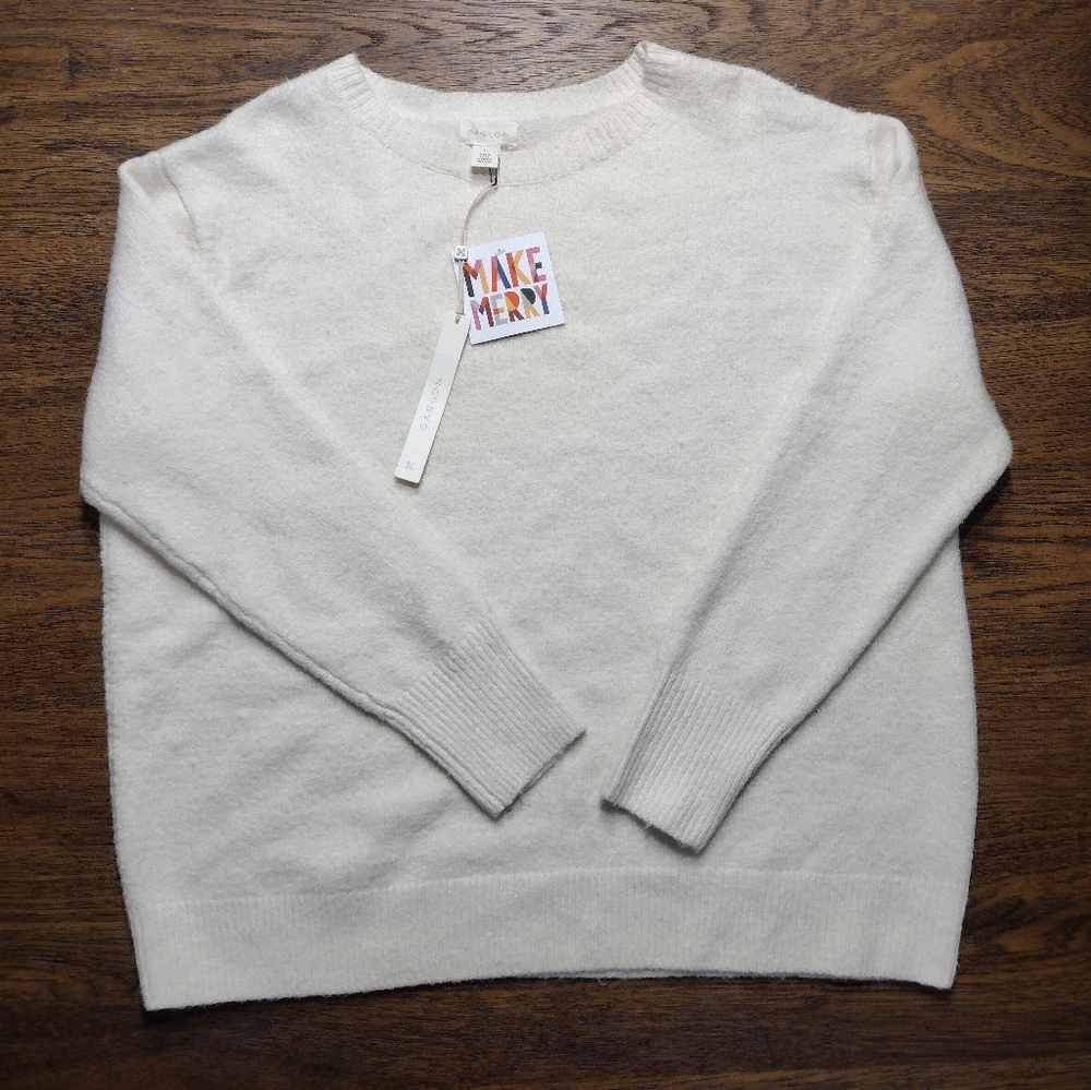 NWT Ivory Cloud Sweater